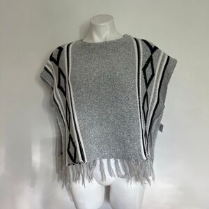 Roebuck & co Boho blanket poncho
